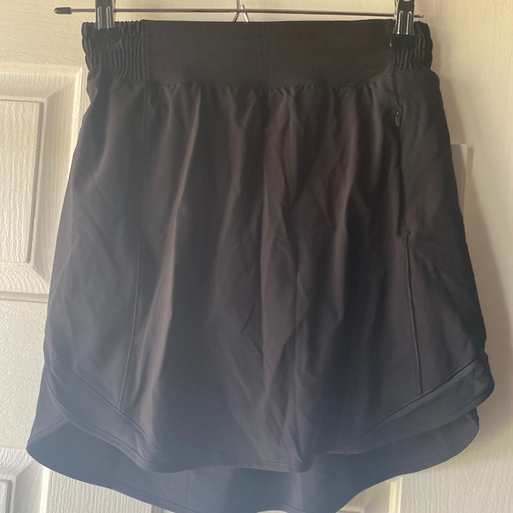 Black Lululemon skirt size 4